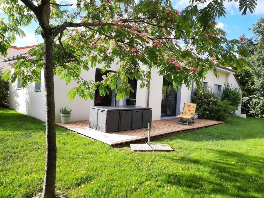 9 Pers 160 M² +Jardin- 10Mn Nantes -30Mn Mer Bouguenais Exterior photo